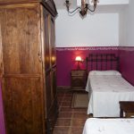 dormitorio con 2 camas